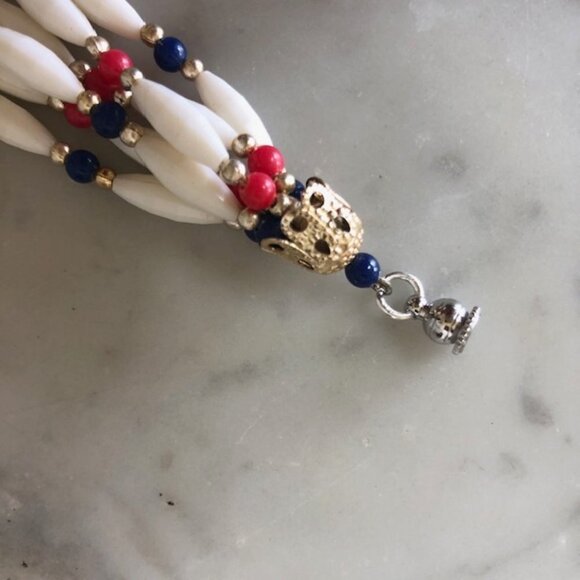 HONG KONG Red White Blue Lucite Bead 6 Strand Vintage Necklace - Picture 11 of 15